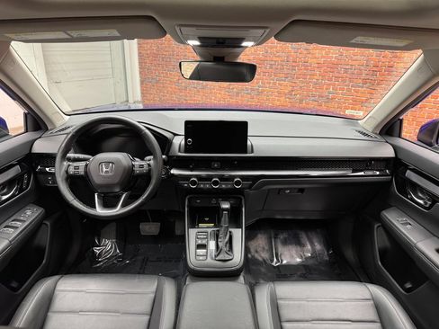 Used 2025 Honda CR-V EX-L image 12