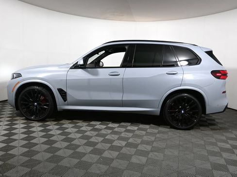Certified 2025 BMW X5 xDrive40i w/ M Sport Package AWD/4WD image 2