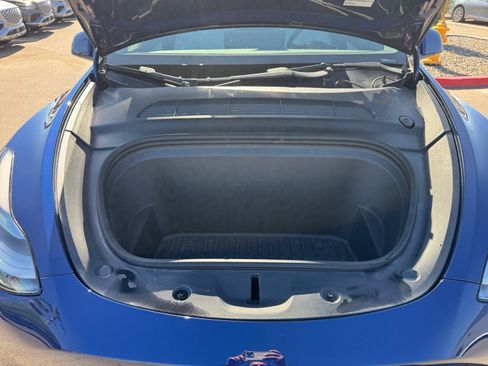 Used 2022 Tesla Model Y Performance AWD/4WD image 21
