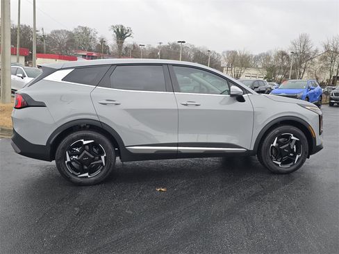New 2026 Kia Sportage EX image 2