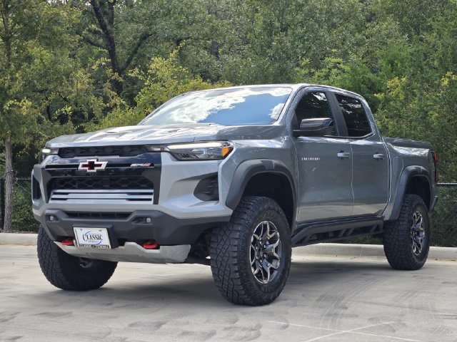 Certified 2024 Chevrolet Colorado ZR2 w/ ZR2 Convenience Package III AWD/4WD image 4