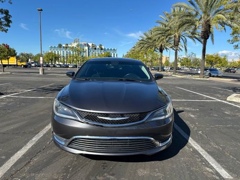 Used 2016 Chrysler 200 Limited w/ Convenience Group image 6