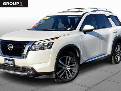 Used 2023 Nissan Pathfinder Platinum w/ Cargo Package