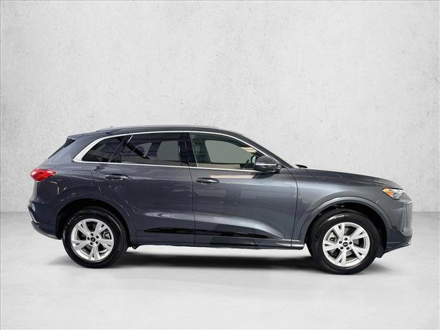 Used 2025 Audi Q5 Premium AWD/4WD image 4