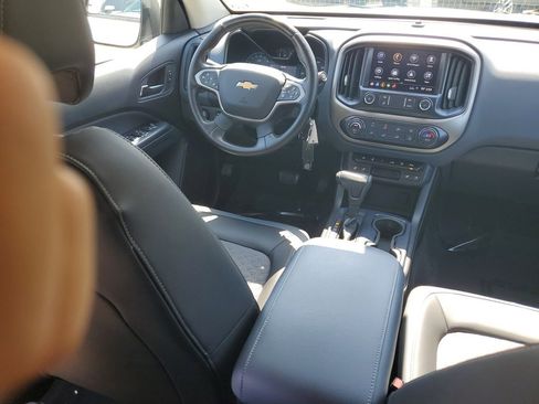 Used 2021 Chevrolet Colorado Z71 AWD/4WD image 12
