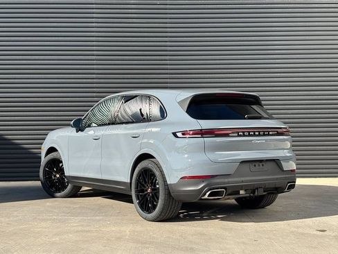 Used 2026 Porsche Cayenne AWD/4WD image 3