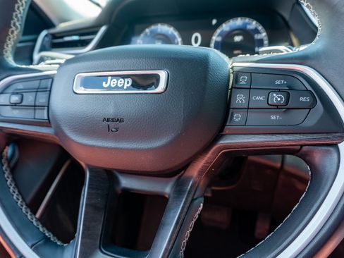 Used 2021 Jeep Grand Cherokee L Limited RWD image 31