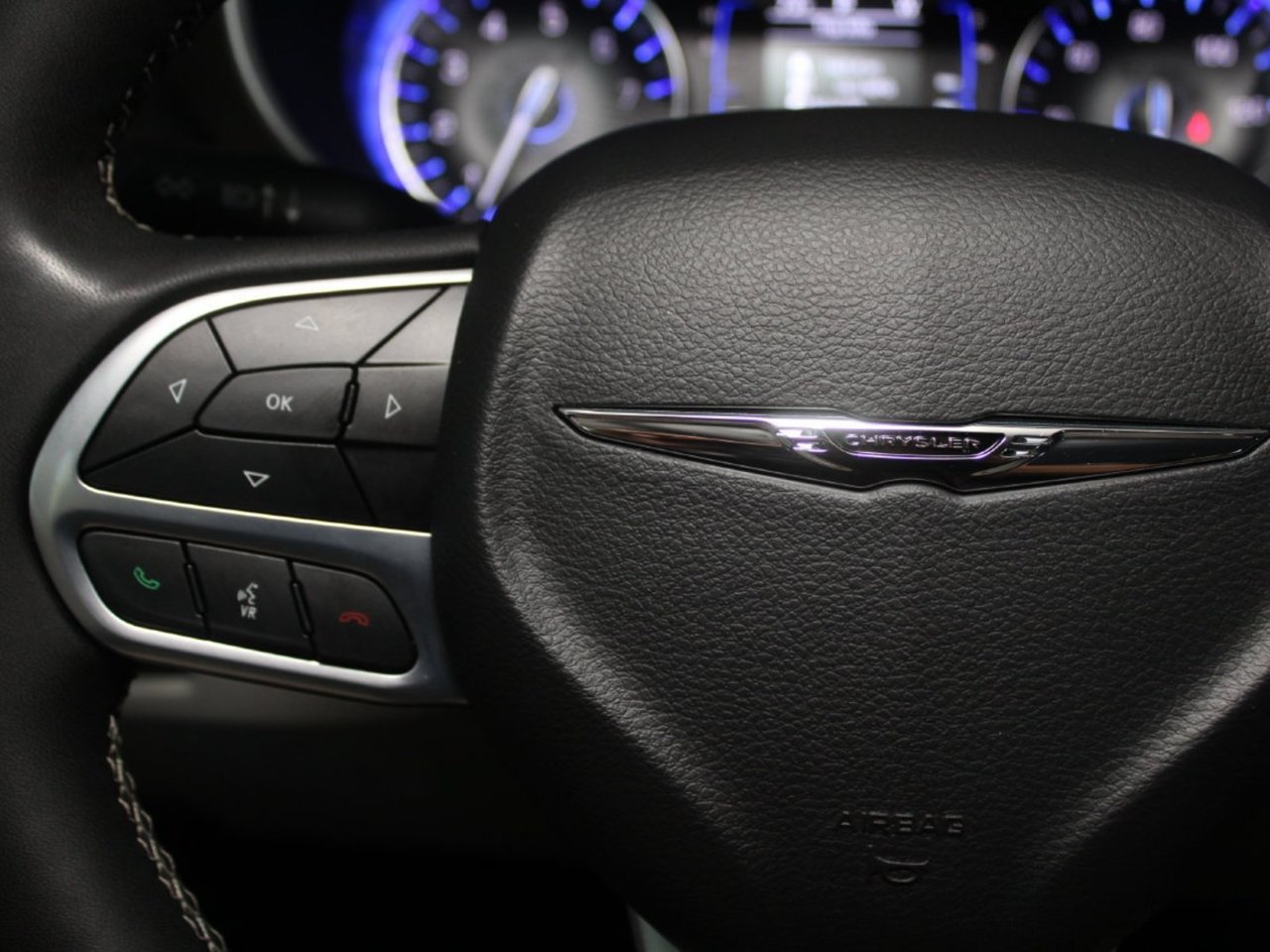 Used 2024 Chrysler Voyager LX FWD image 35
