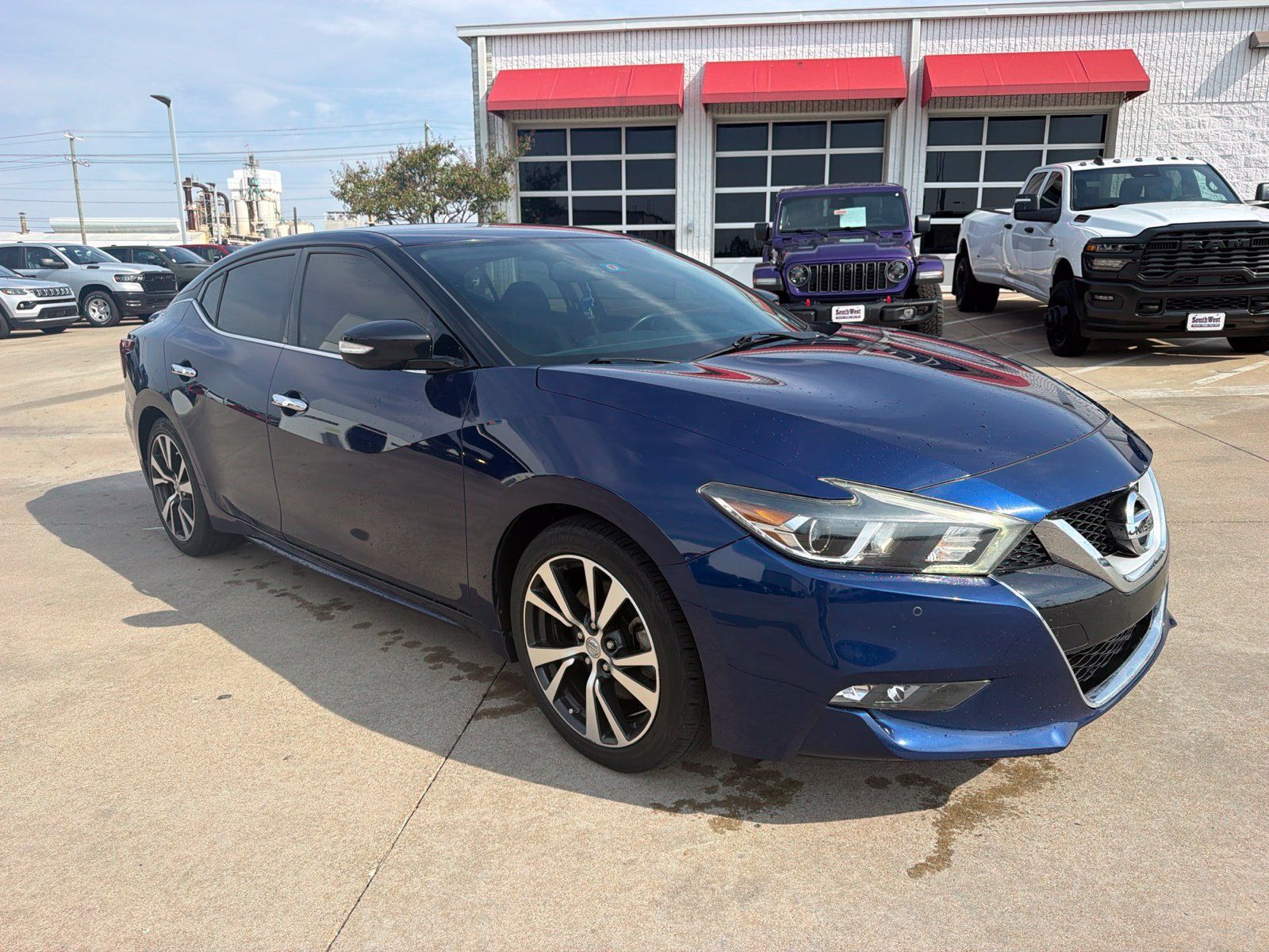 Used 2017 Nissan Maxima 3.5 SV FWD image 3