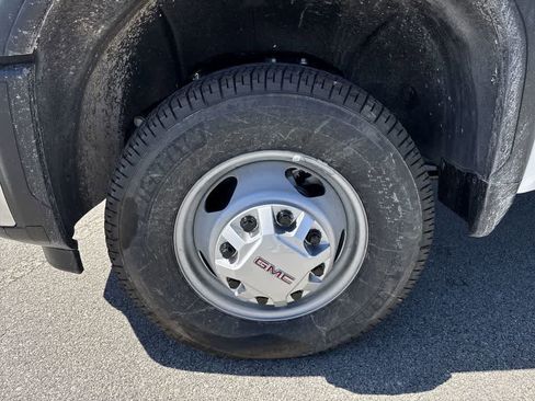 New 2025 GMC Sierra 3500 Pro w/ Convenience Package image 14