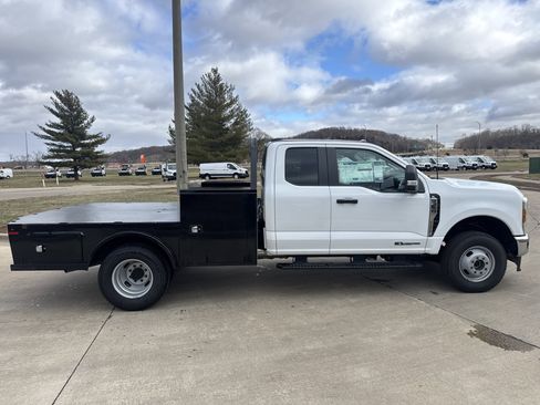 New 2025 Ford F350 XL w/ XL Chrome Package image 6