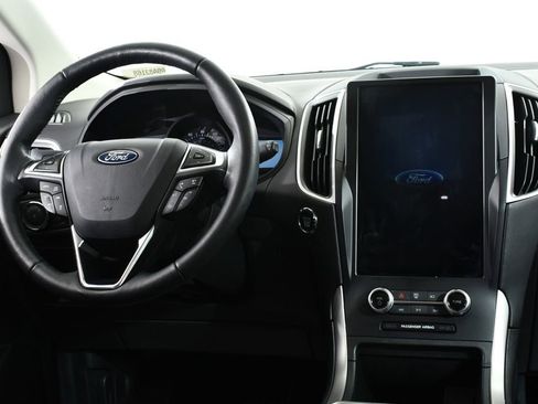 Used 2024 Ford Edge SEL w/ Convenience Package image 8