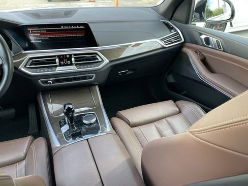 Certified 2022 BMW X5 xDrive40i image 12