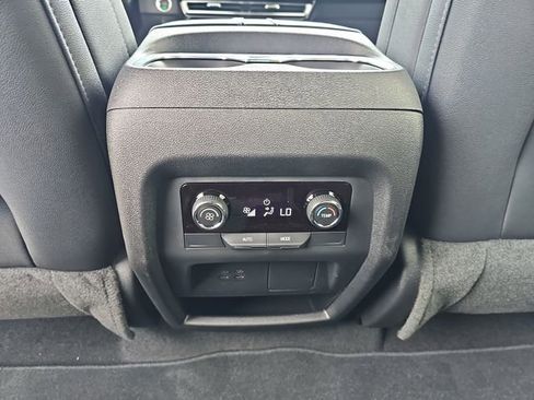 New 2026 Chevrolet Traverse LT FWD image 21