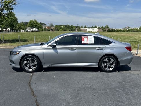 Used 2018 Honda Accord EX image 6