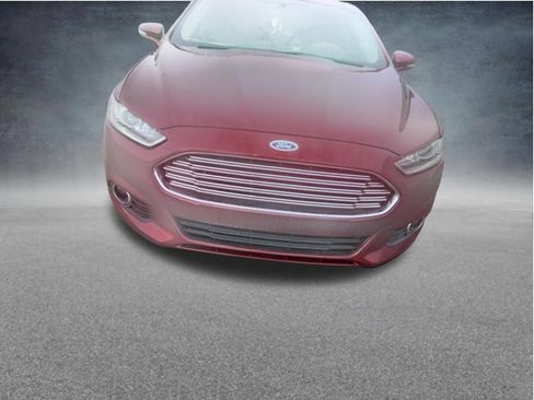 Used 2015 Ford Fusion SE w/ Equipment Group 201A FWD image 8