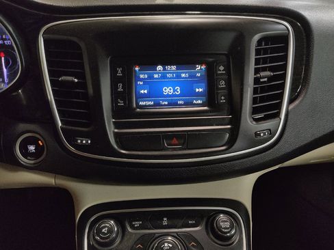 Used 2015 Chrysler 200 C image 25