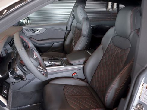 New 2026 Audi Q8 Prestige image 8