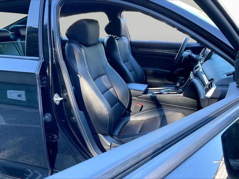 Used 2020 Honda Accord Sport image 8