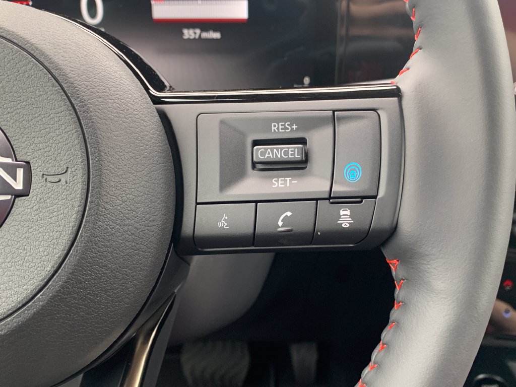 New 2027 Nissan Kicks SR w/ SR Premium Package FWD image 10