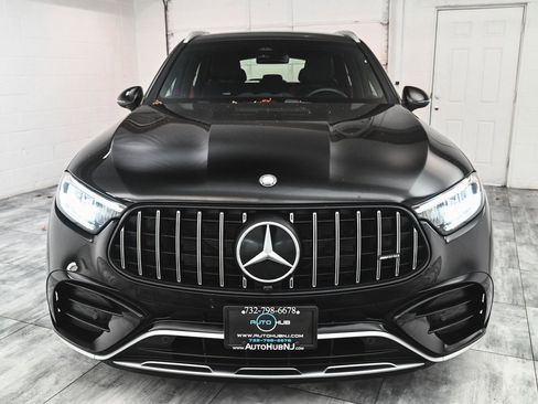 Used 2025 Mercedes-Benz GLC 43 AMG GLC 43 AMG image 2