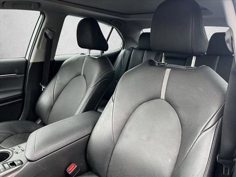 Used 2023 Toyota Camry XSE image 16