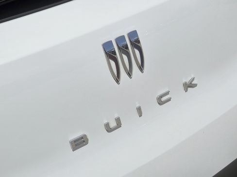 Used 2025 Buick Encore GX Sport Touring FWD image 25