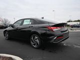 Used 2025 Hyundai Elantra Sport image 4