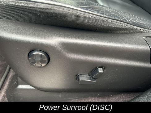 Used 2018 Jeep Grand Cherokee Limited image 15