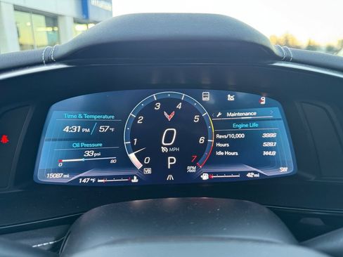 Used 2021 Chevrolet Corvette Stingray Preferred Cpe w/ Z51 Performance Package image 18