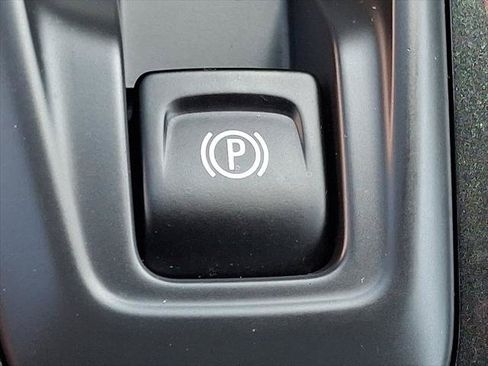 Used 2023 Chevrolet TrailBlazer LT FWD image 26