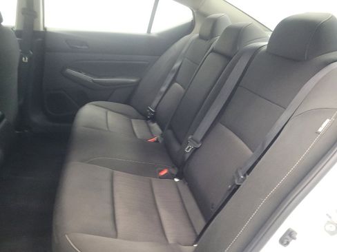 Used 2023 Nissan Altima 2.5 S FWD image 16