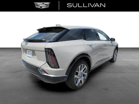 New 2027 Cadillac Optiq Luxury RWD image 6