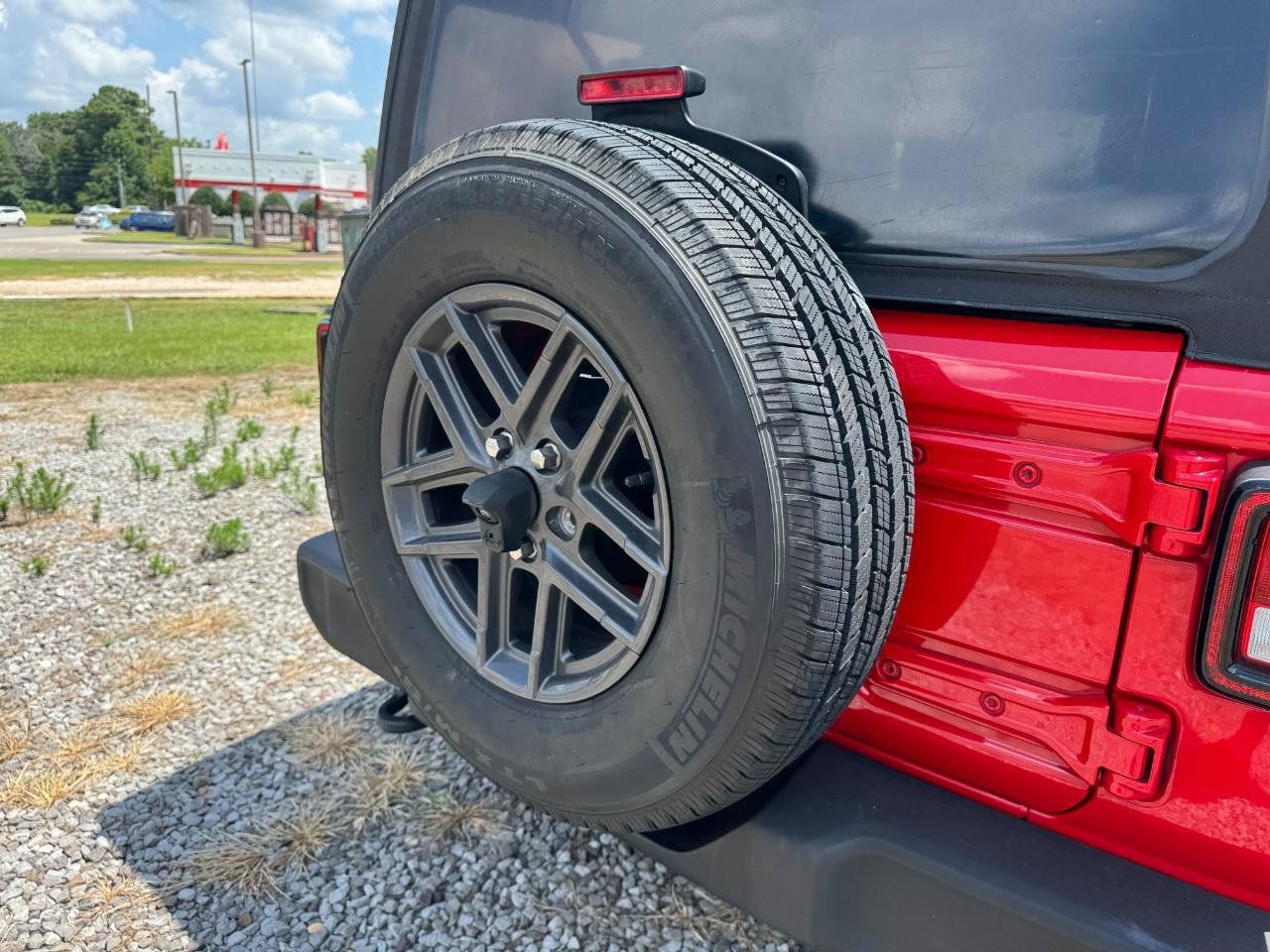 Used 2021 Jeep Wrangler Unlimited Sport AWD/4WD image 15