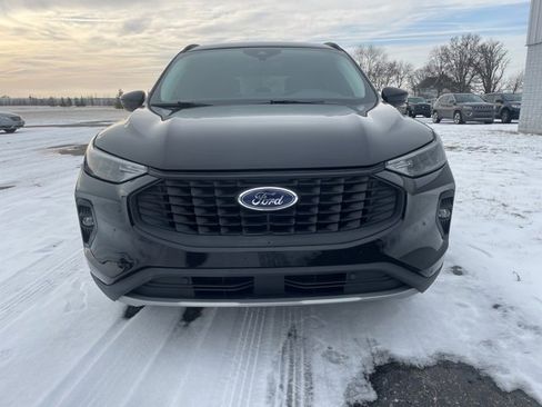 Used 2023 Ford Escape SE w/ Class II Trailer Tow Package image 6