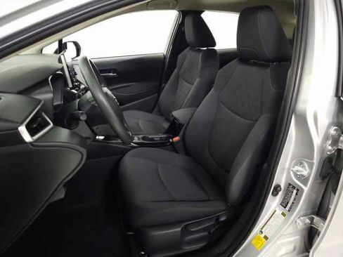 Used 2020 Toyota Corolla LE w/ LE Convenience Package image 14