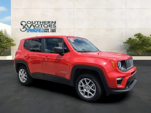 Used 2023 Jeep Renegade Latitude AWD/4WD image 7