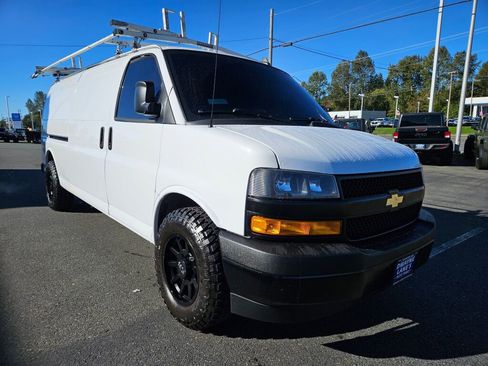 Used 2020 Chevrolet Express 2500 Extended w/ Driver Convenience Package image 7