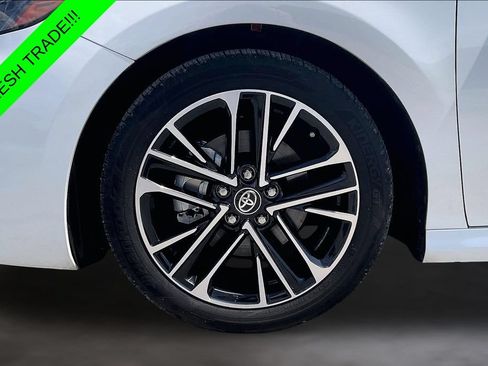 Used 2025 Toyota Camry XLE FWD image 31