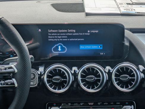 New 2026 Mercedes-Benz GLA 250 4MATIC image 16