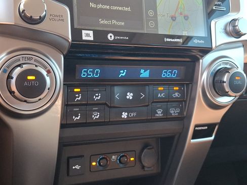 Used 2023 Toyota 4Runner Limited AWD/4WD image 15