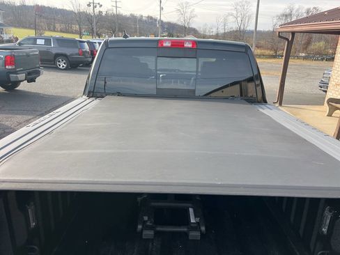 Used 2017 RAM 1500 Laramie w/ Convenience Group image 12