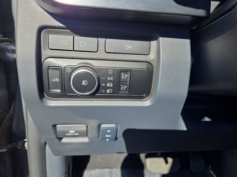 Used 2024 Ford F250 Lariat w/ Chrome Package image 22