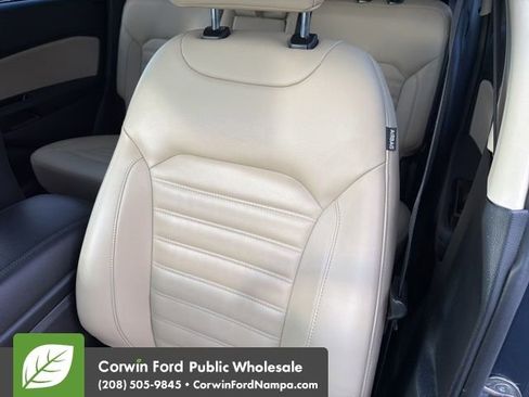 Used 2019 Ford Edge SEL w/ Equipment Group 201A image 24