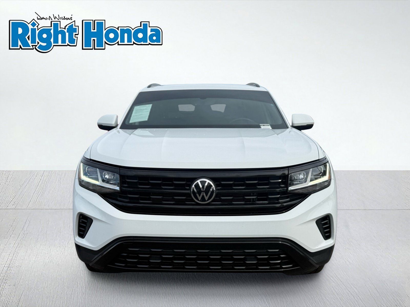 Used 2022 Volkswagen Atlas Cross Sport SE FWD image 5
