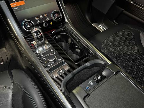 Used 2021 Land Rover Range Rover Sport SVR Carbon Edition image 31