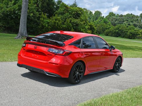 Used 2025 Honda Civic Sport image 4