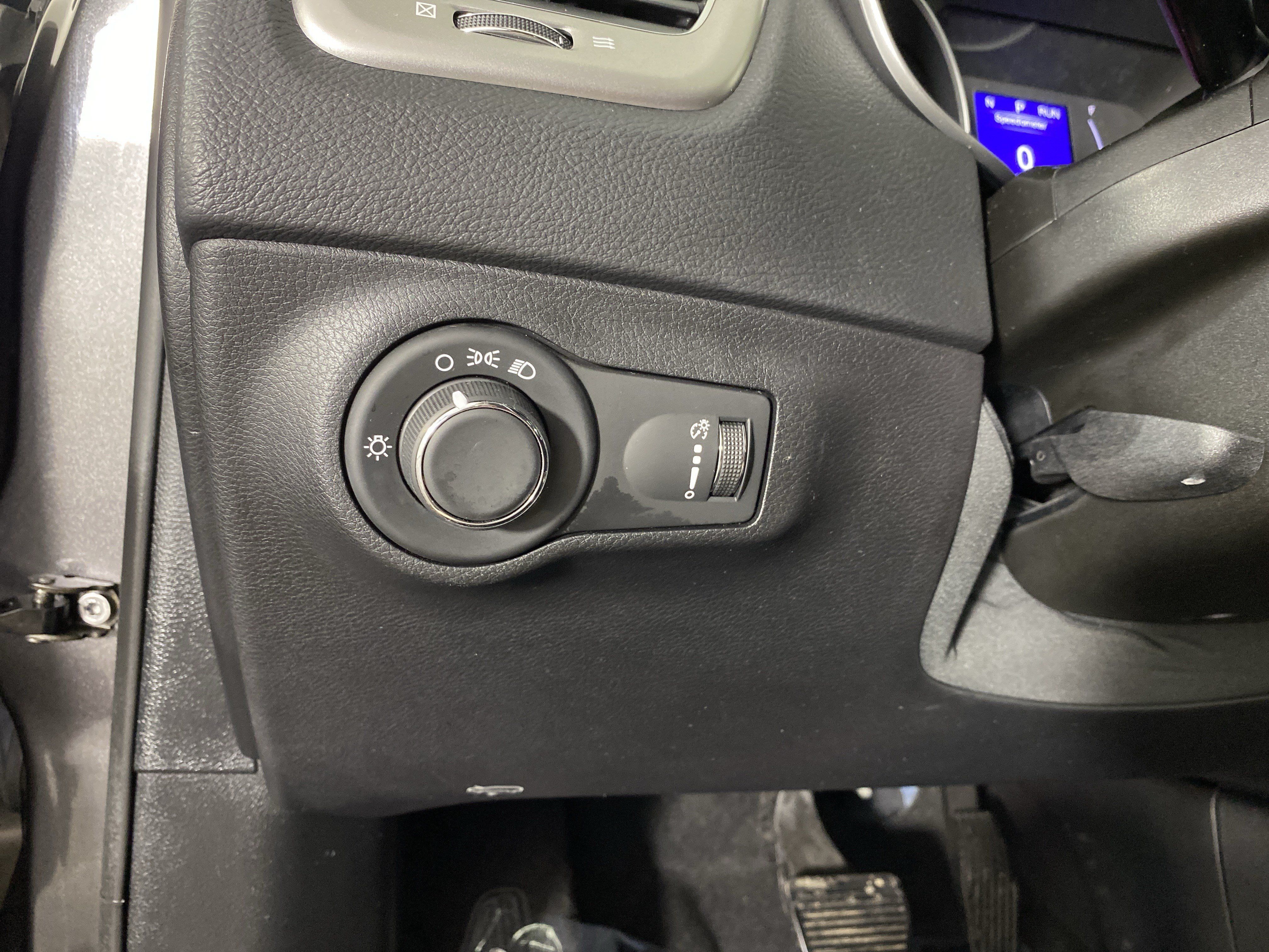 Used 2019 Jeep Compass Sport AWD/4WD image 23
