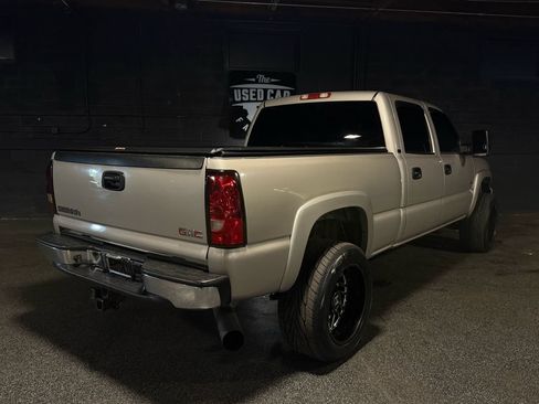 Used 2005 GMC Sierra 2500 SLT w/ Heavy-Duty Power Package AWD/4WD image 5