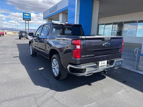 Used 2024 Chevrolet Silverado 1500 LT w/ Z71 Off-Road Package AWD/4WD image 9